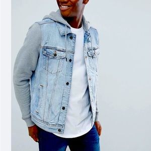 Hollister Men’s light wash stretch denim & fleece hooded combo jacket